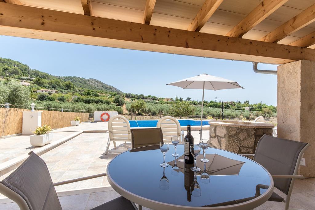 Claperas In Villa